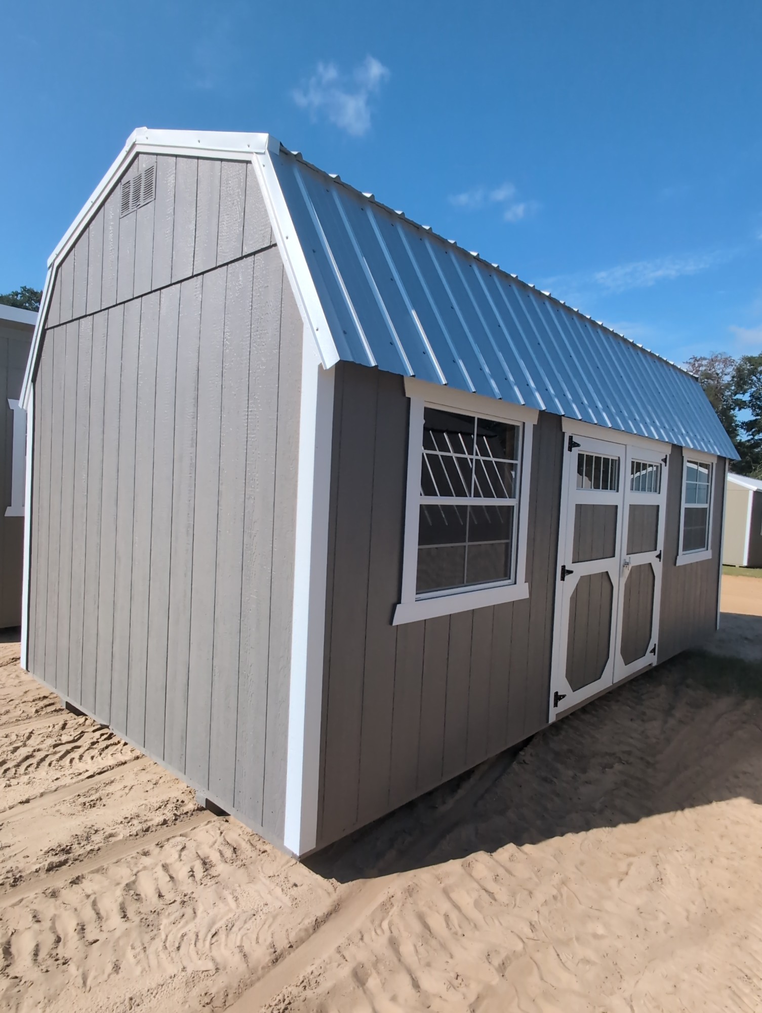 Lofted Barn - 10x20