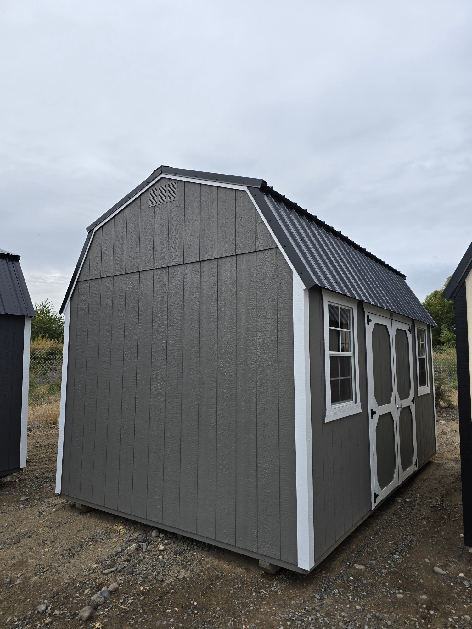 Lofted Barn - 10x16