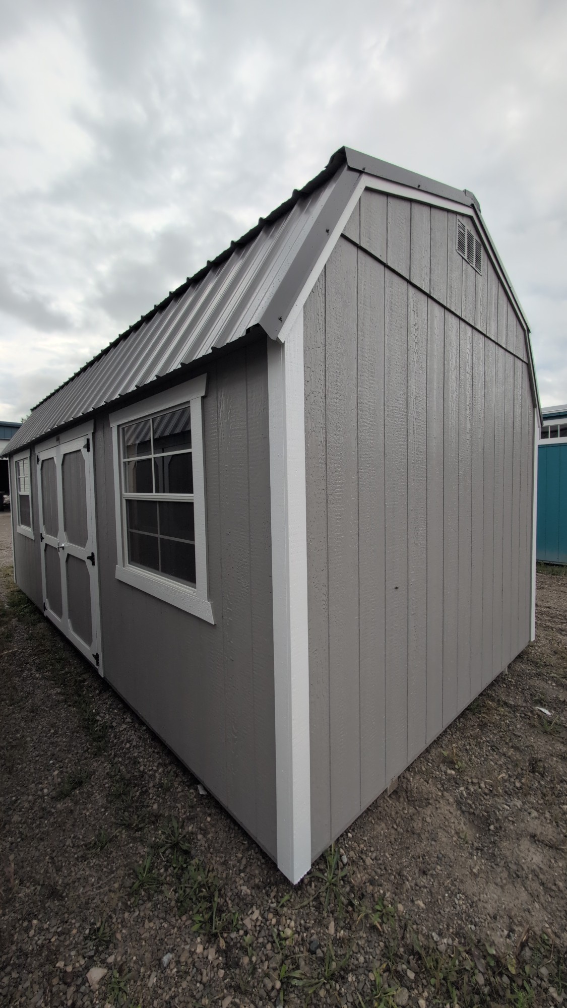 Lofted Barn - 10x20