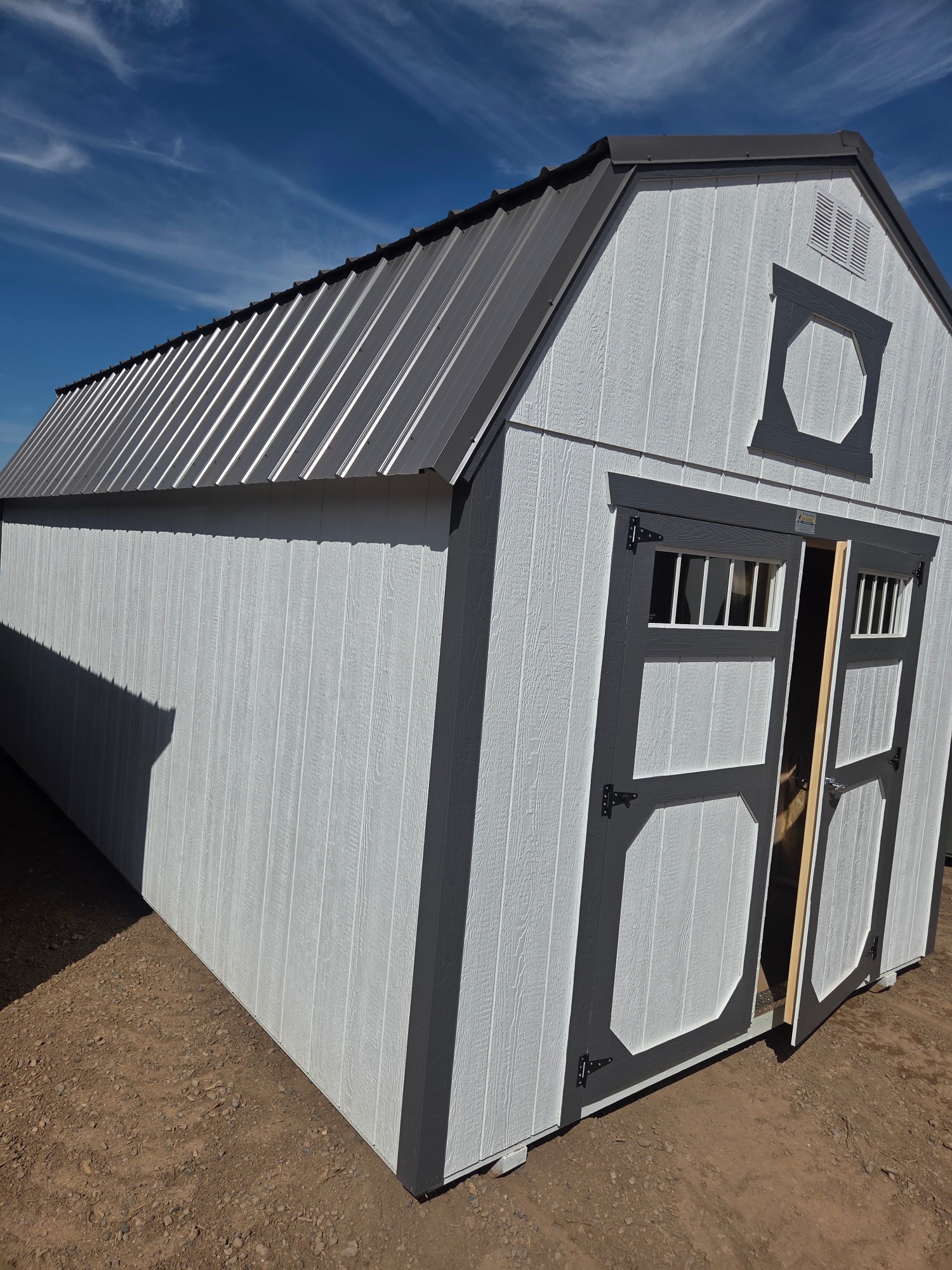 Lofted Barn - 10x20