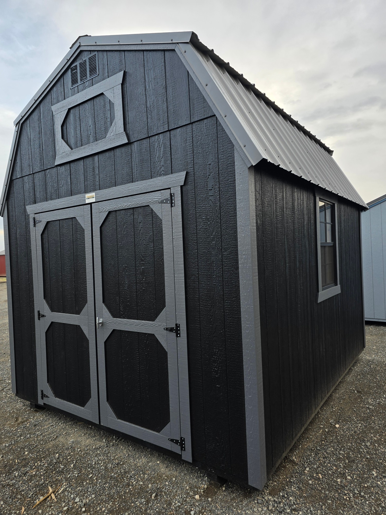 Lofted Barn - 10x12
