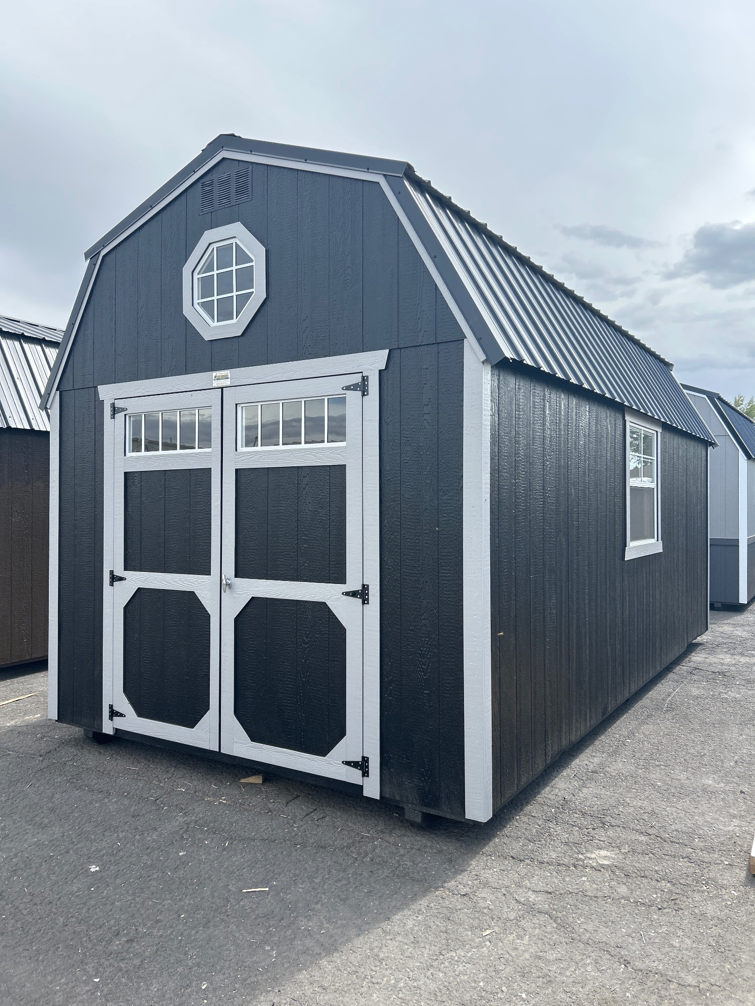 Lofted Barn - 10x20