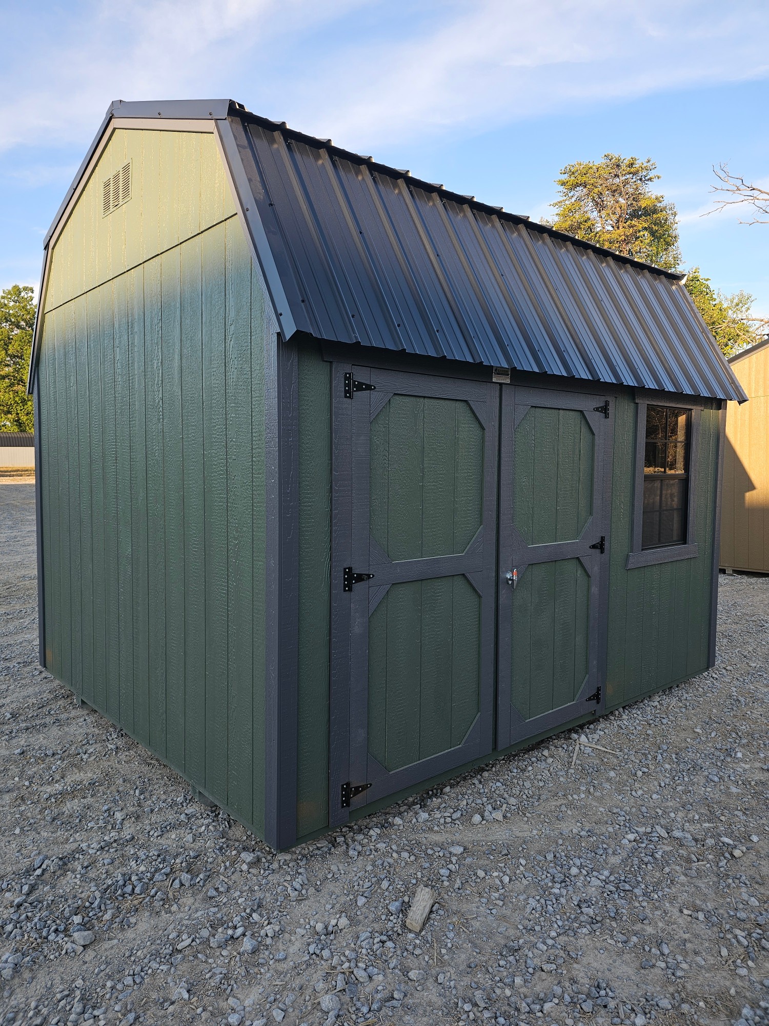 Lofted Barn - 10x12