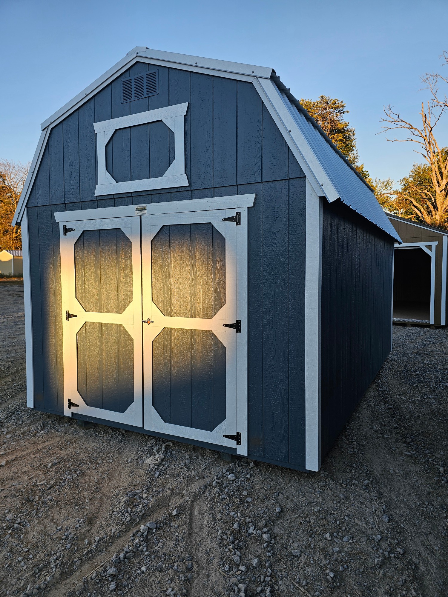 Lofted Barn - 10x16