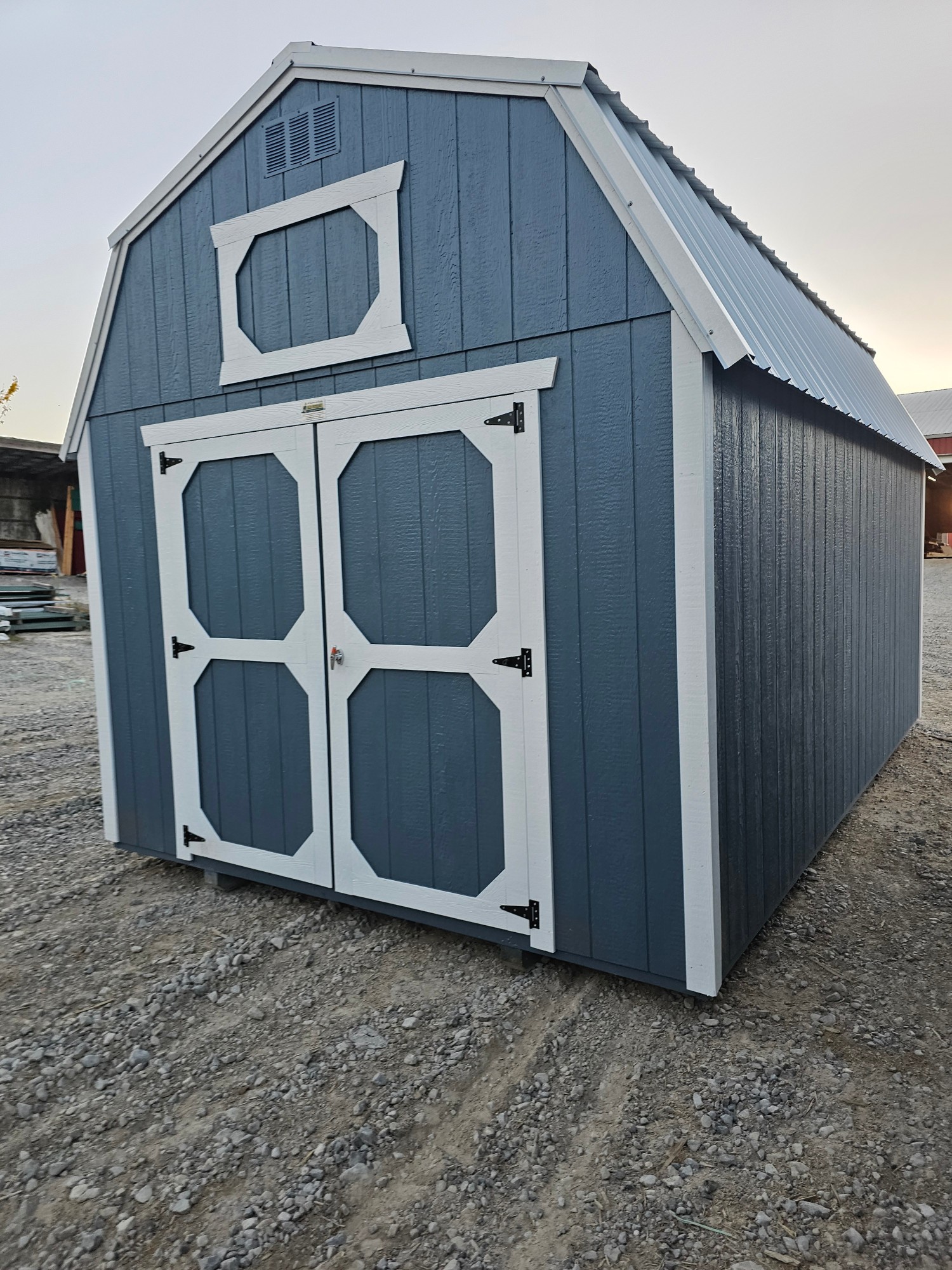 Lofted Barn - 10x16