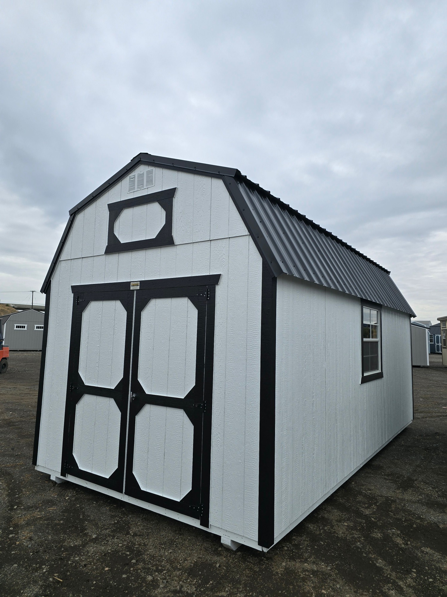 Lofted Barn - 10x20