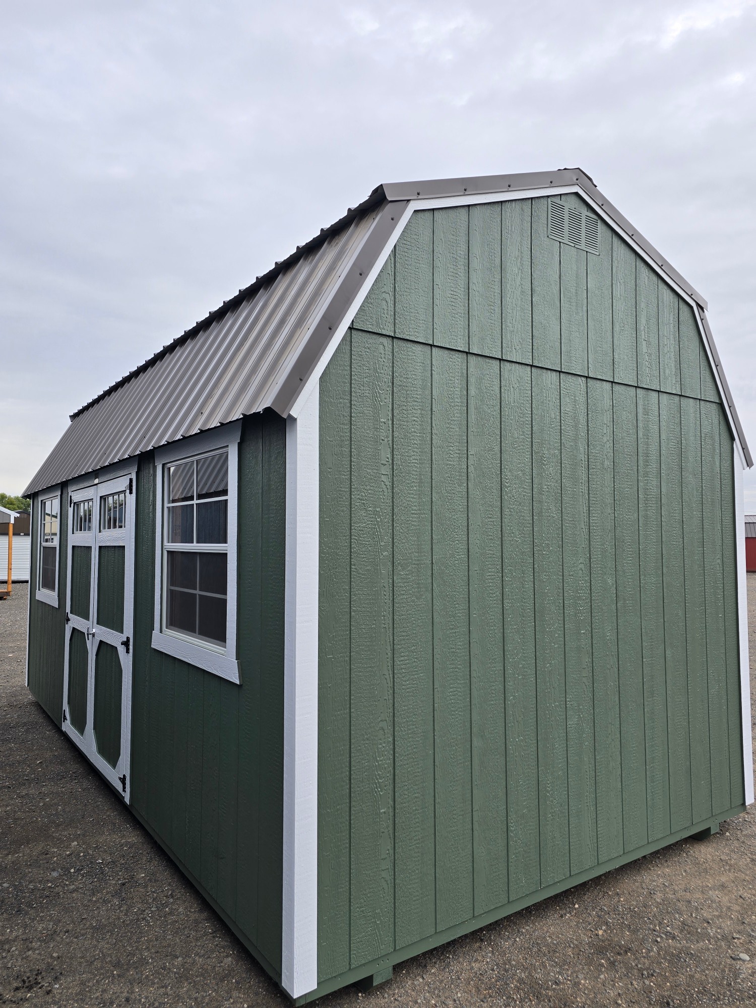 Lofted Barn - 10x20