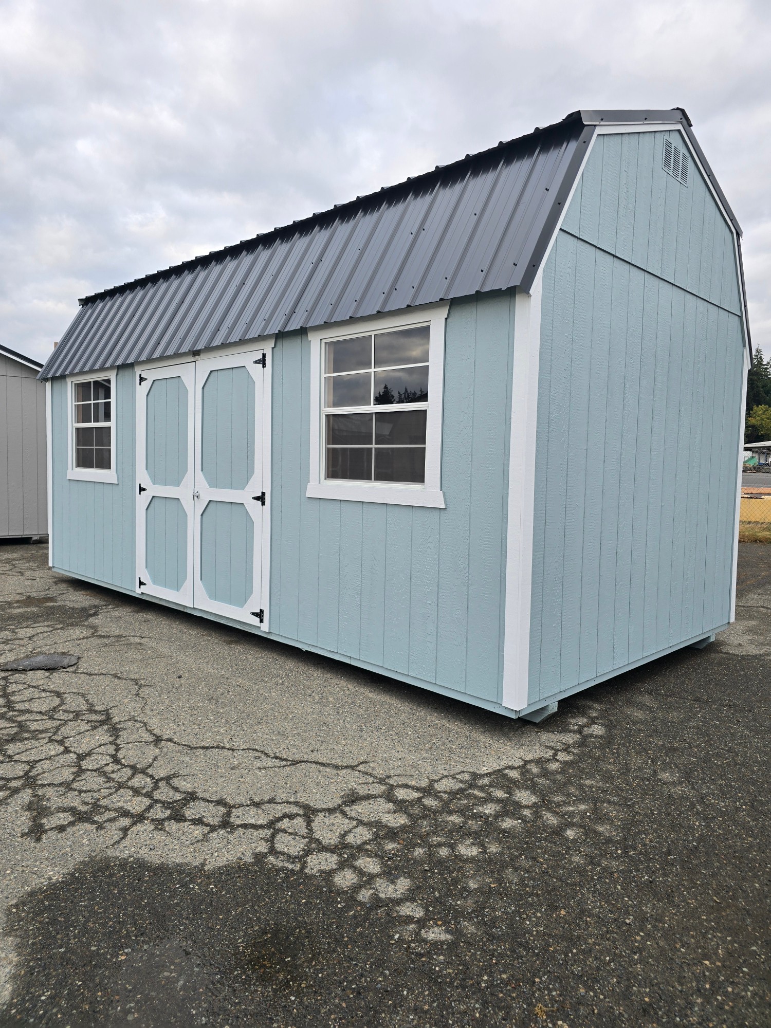 Lofted Barn - 10x20
