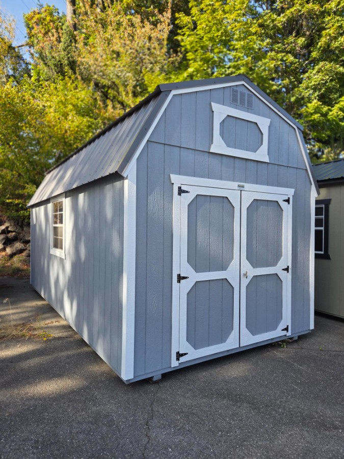 Lofted Barn - 10x20