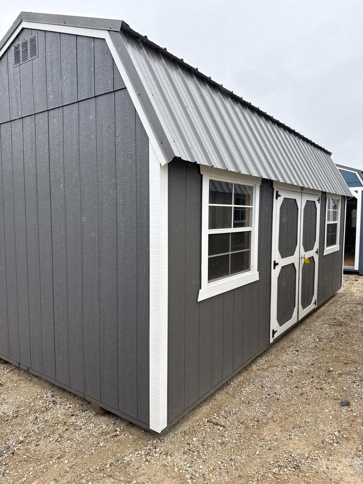 Lofted Barn - 10x20