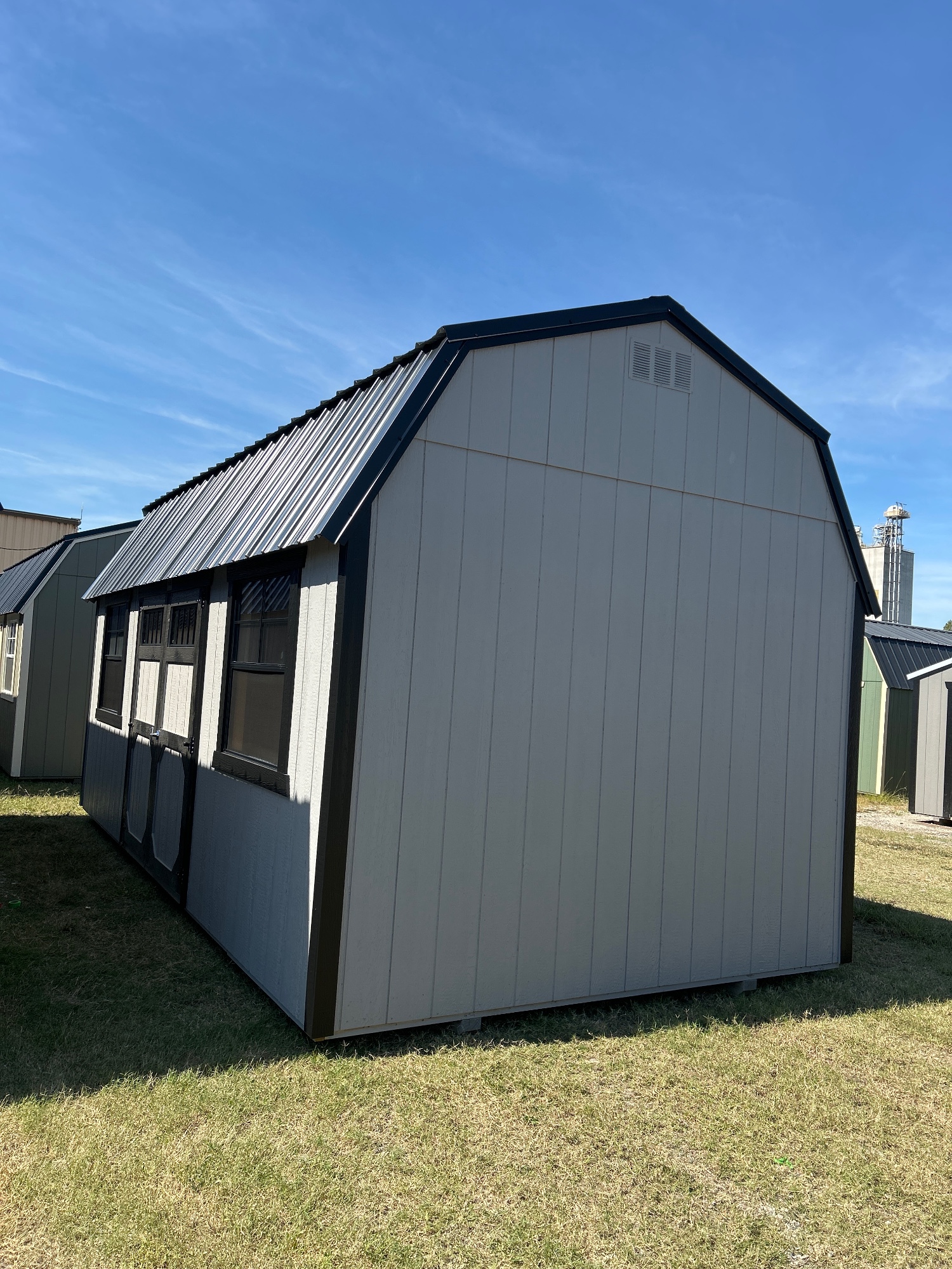 Lofted Barn - 10x20