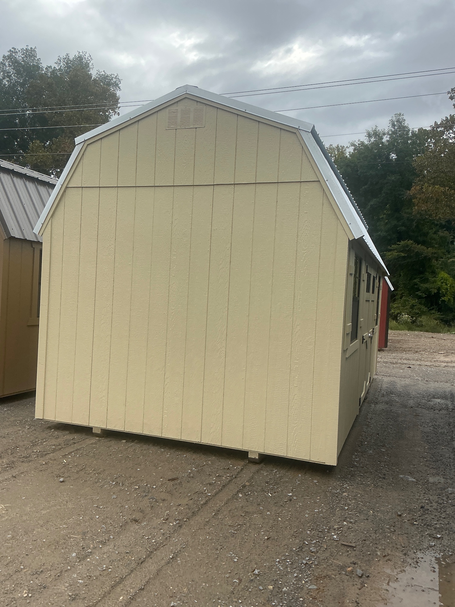 Lofted Barn - 10x20