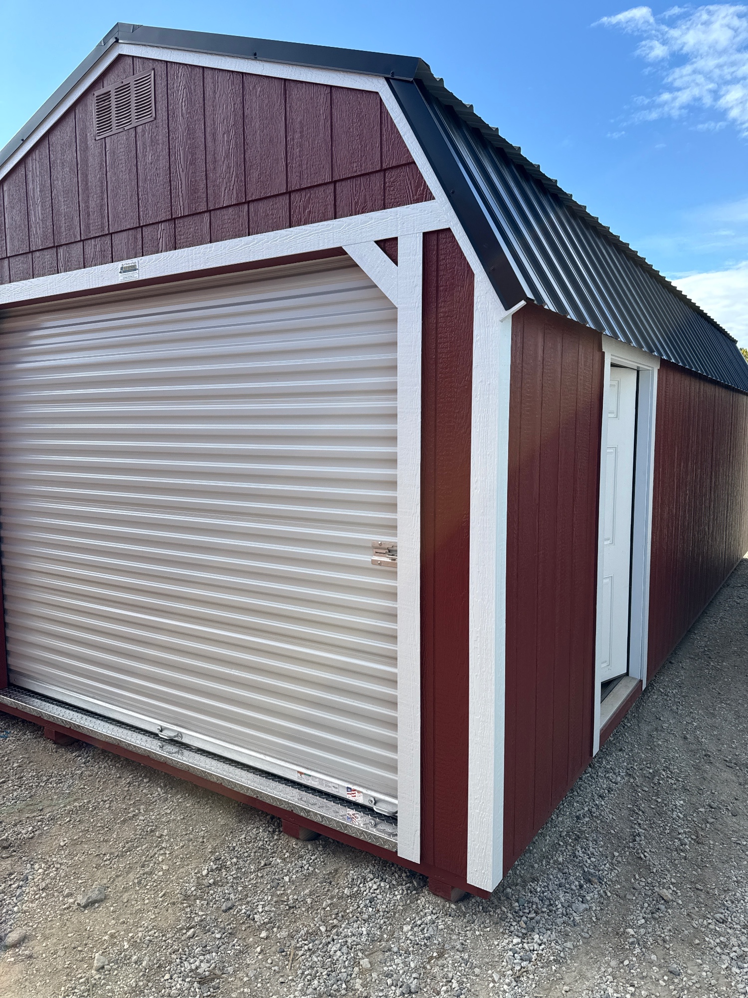 Lofted Barn Garage - 12x28