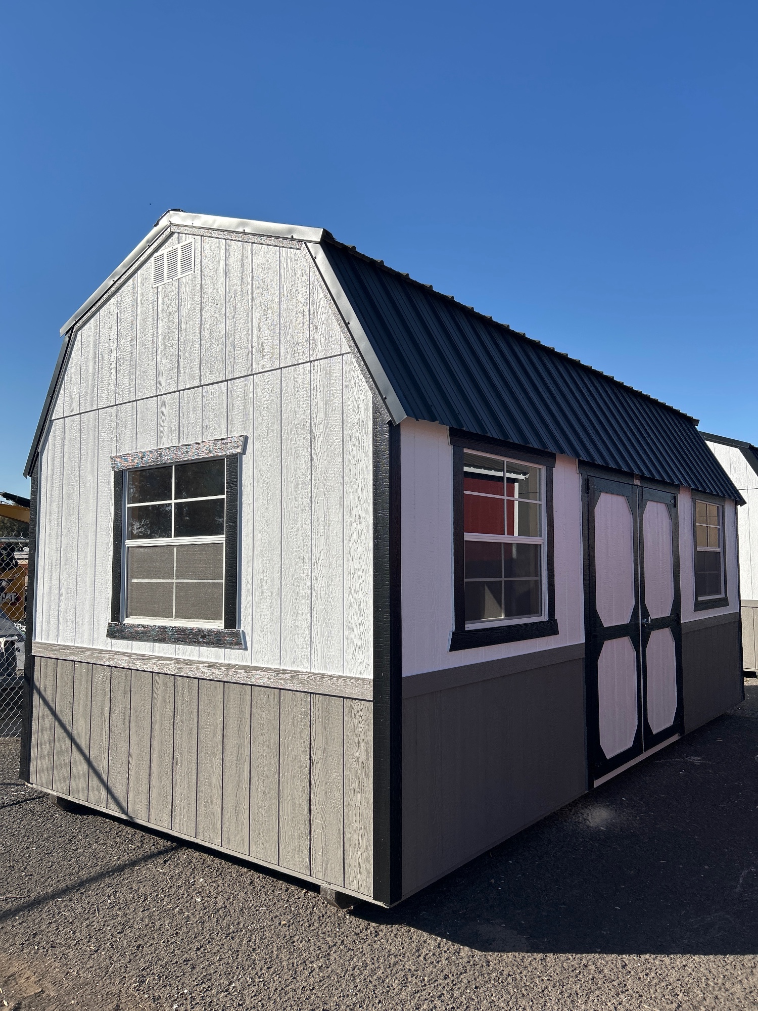 Lofted Barn - 10x20