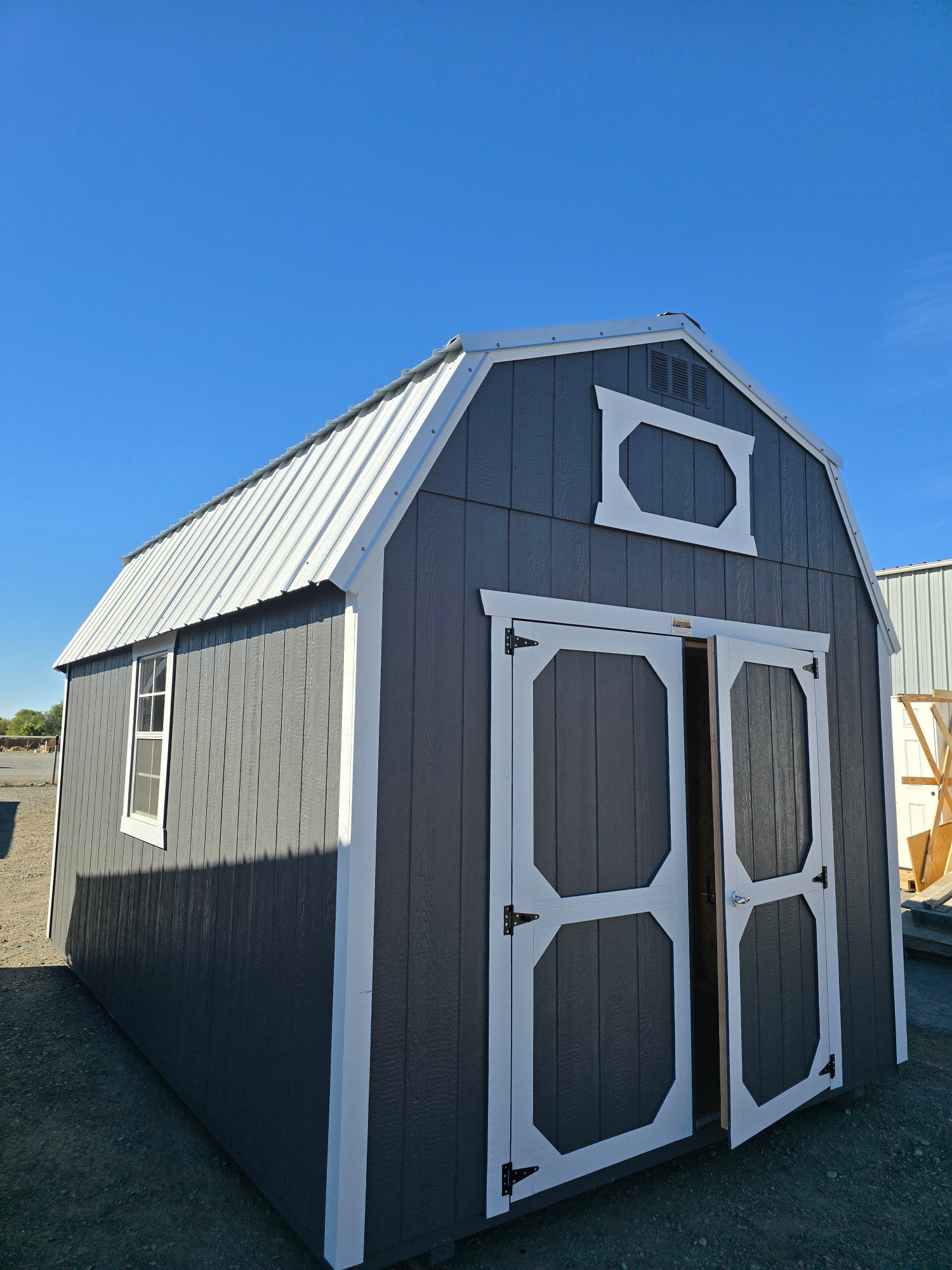 Lofted Barn - 10x16
