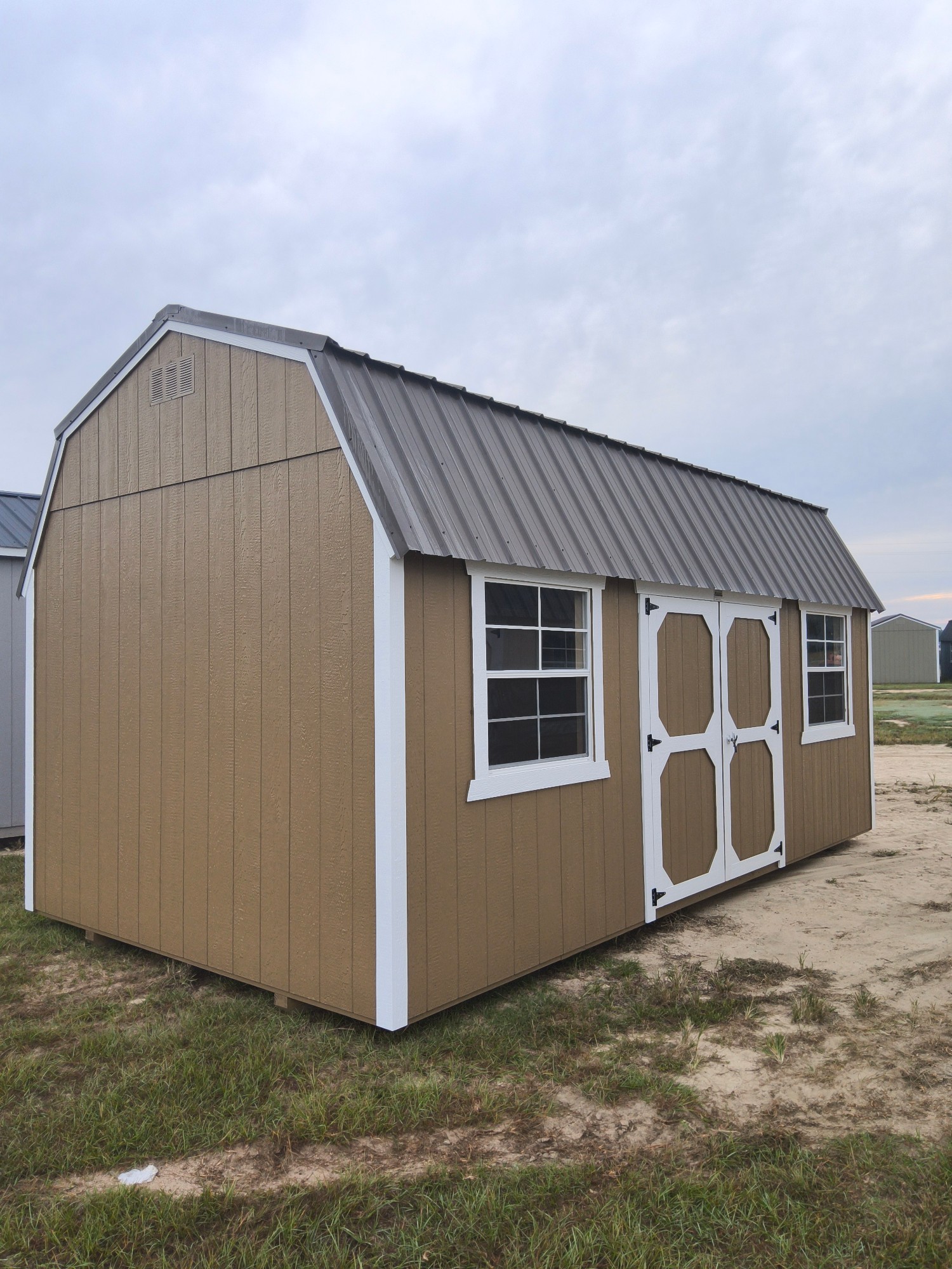 Lofted Barn - 10x20