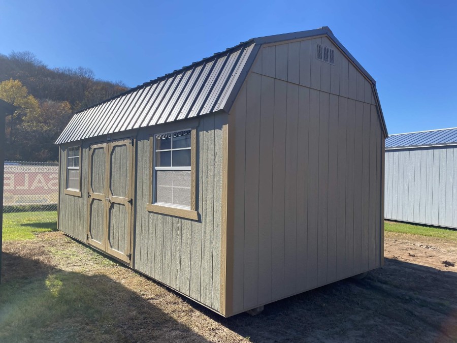 Lofted Barn - 10x20
