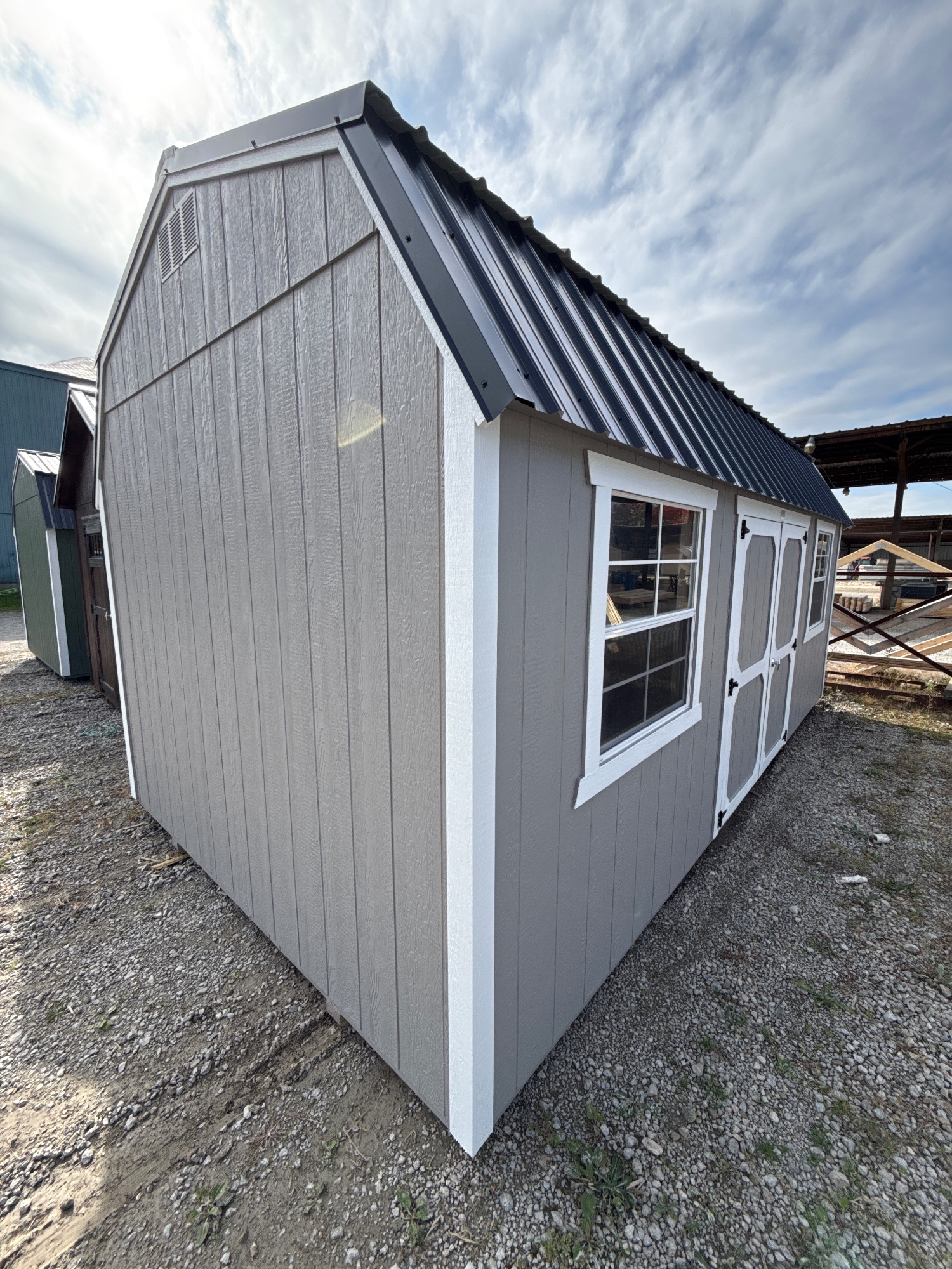 Lofted Barn - 10x20