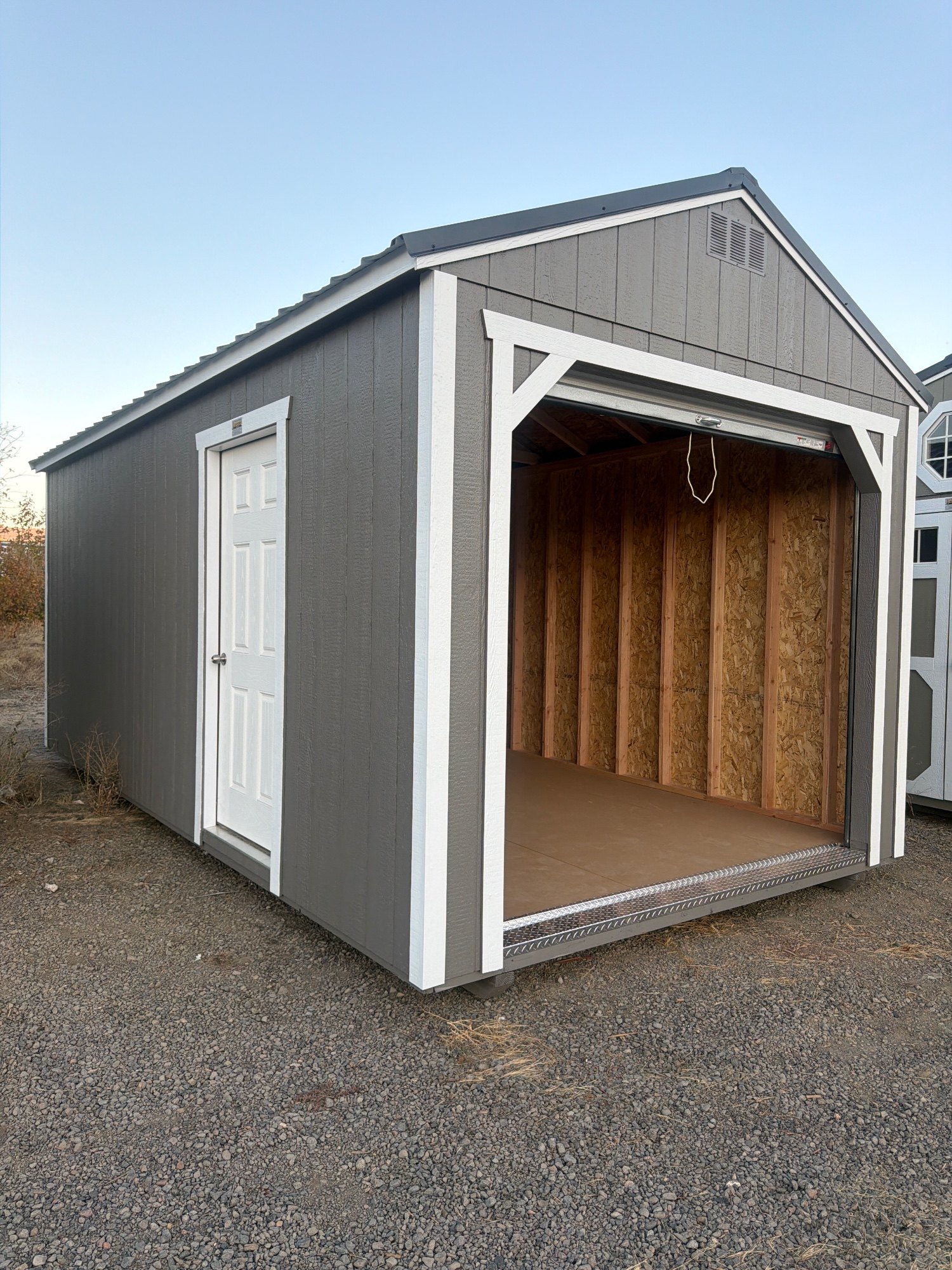 Utility 8' Garage - 10x20