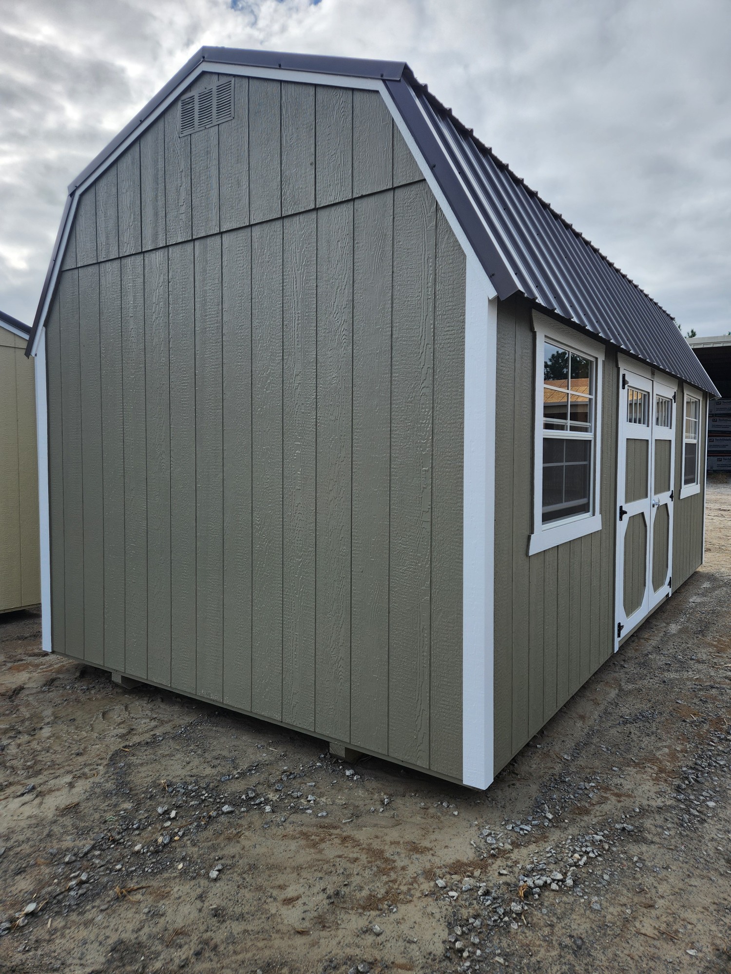 Lofted Barn - 10x20