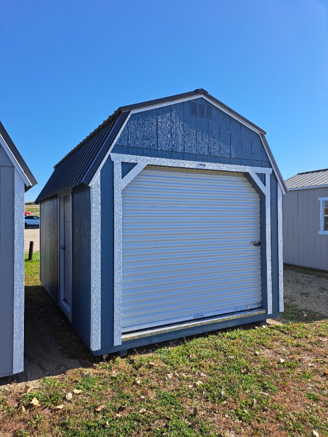 Lofted Barn 8' Garage - 10x16