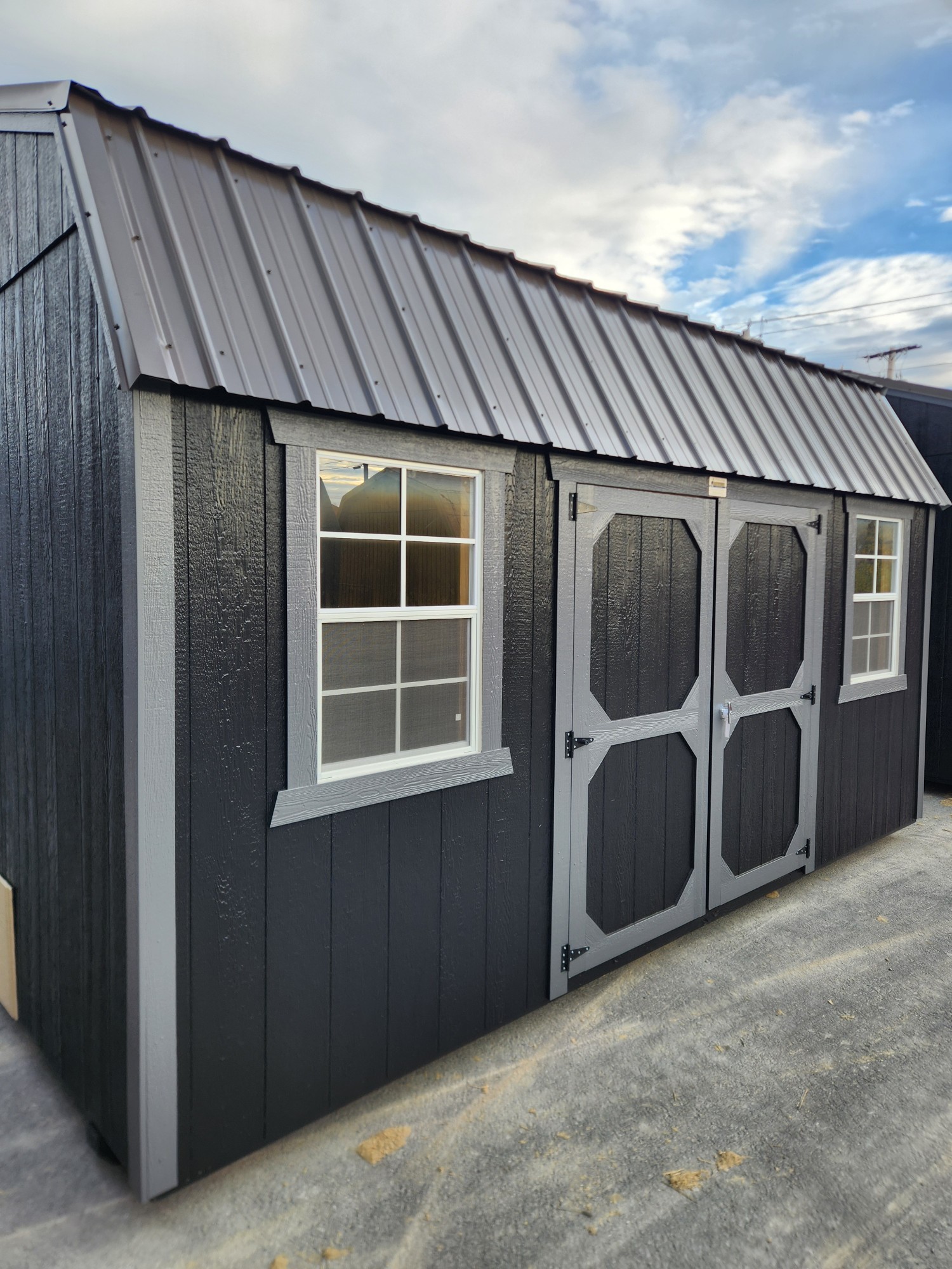 Lofted Barn - 10x16