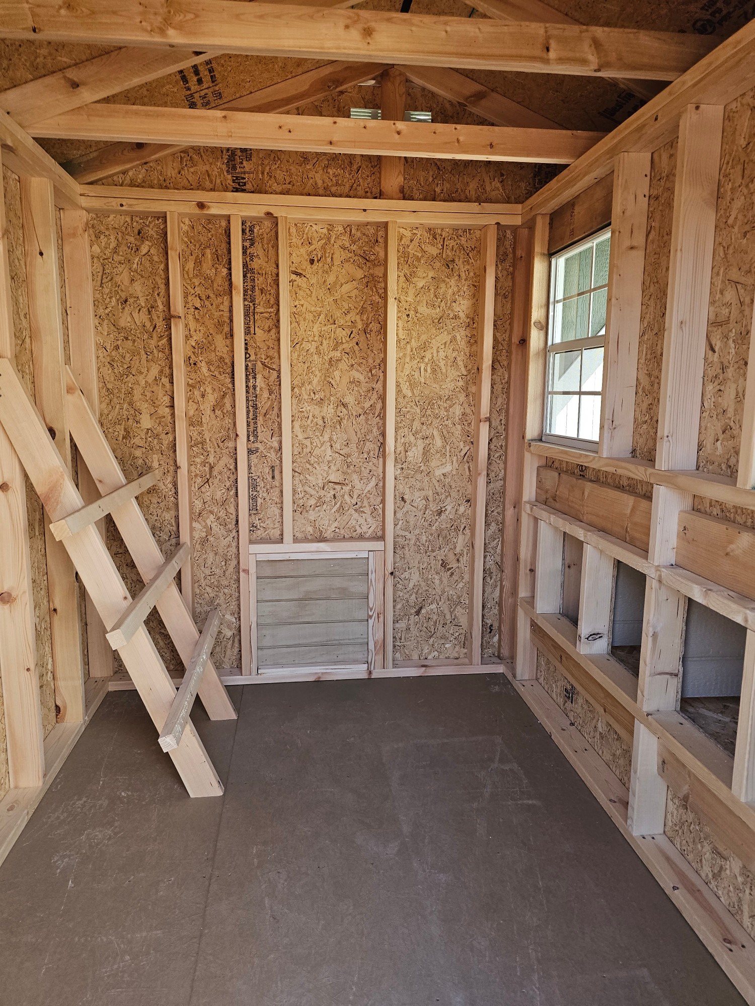 Chicken Coop - 6x8 image 4