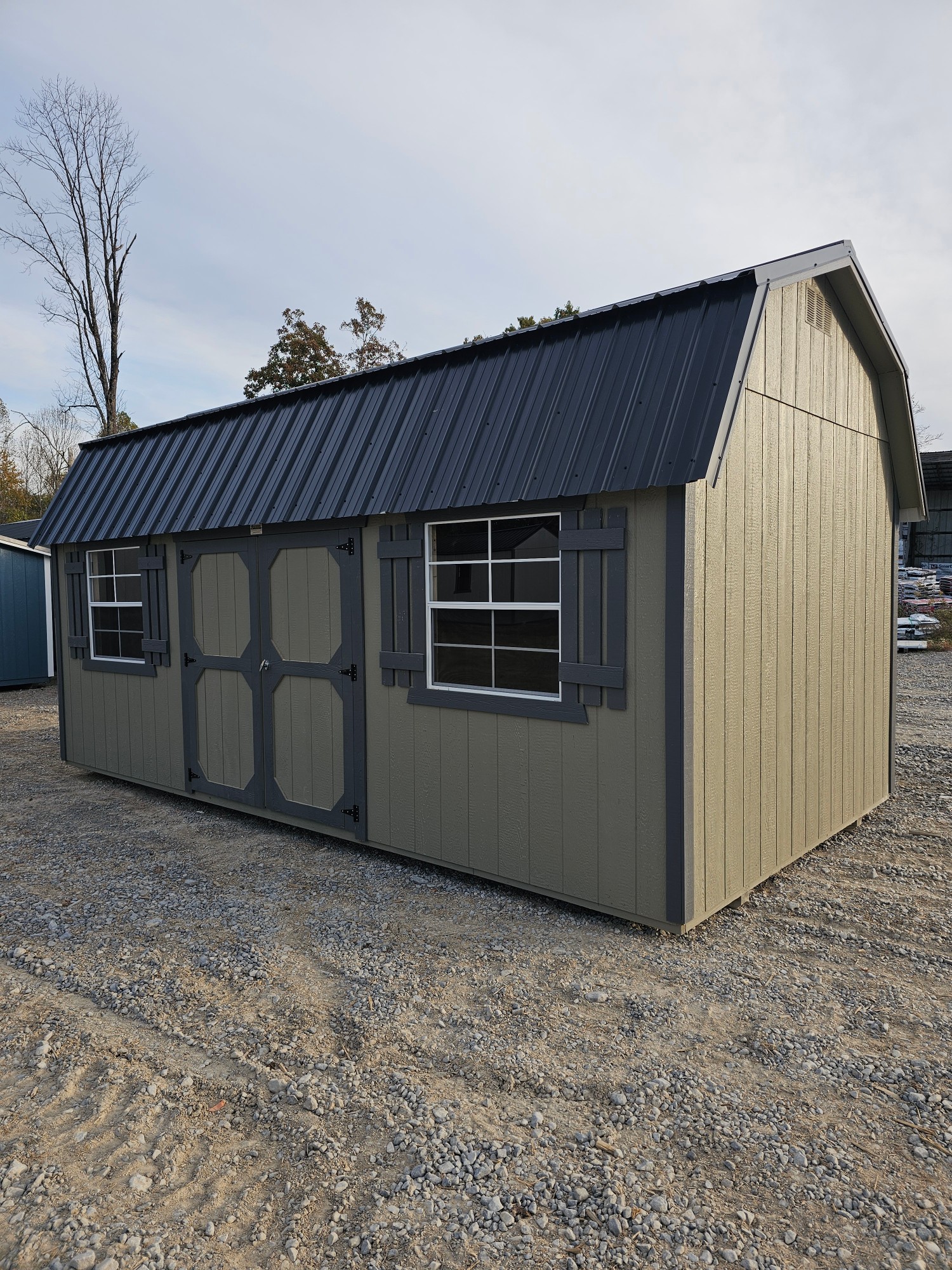 Lofted Barn - 10x20