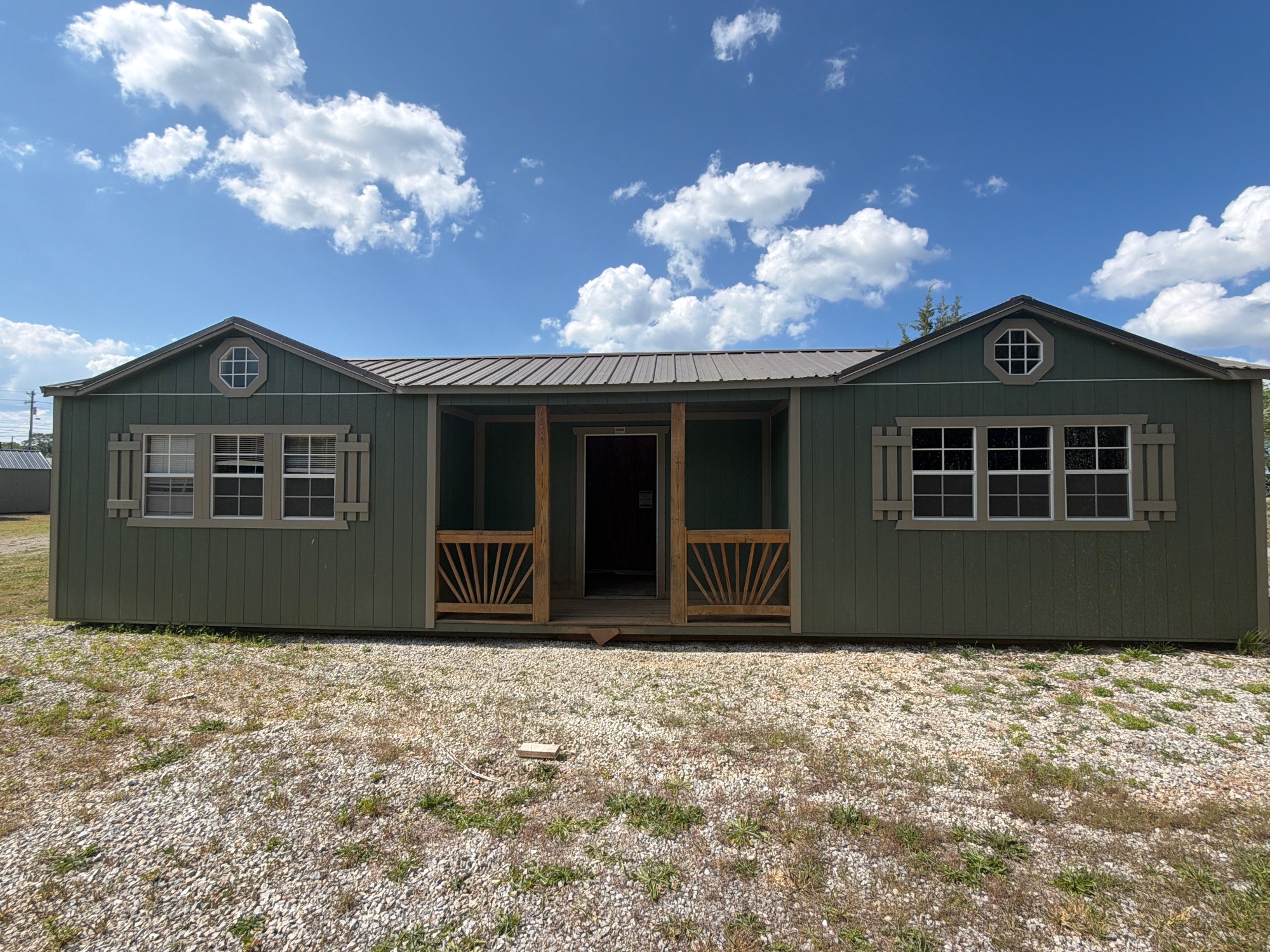 Utility Center Porch - 12x40