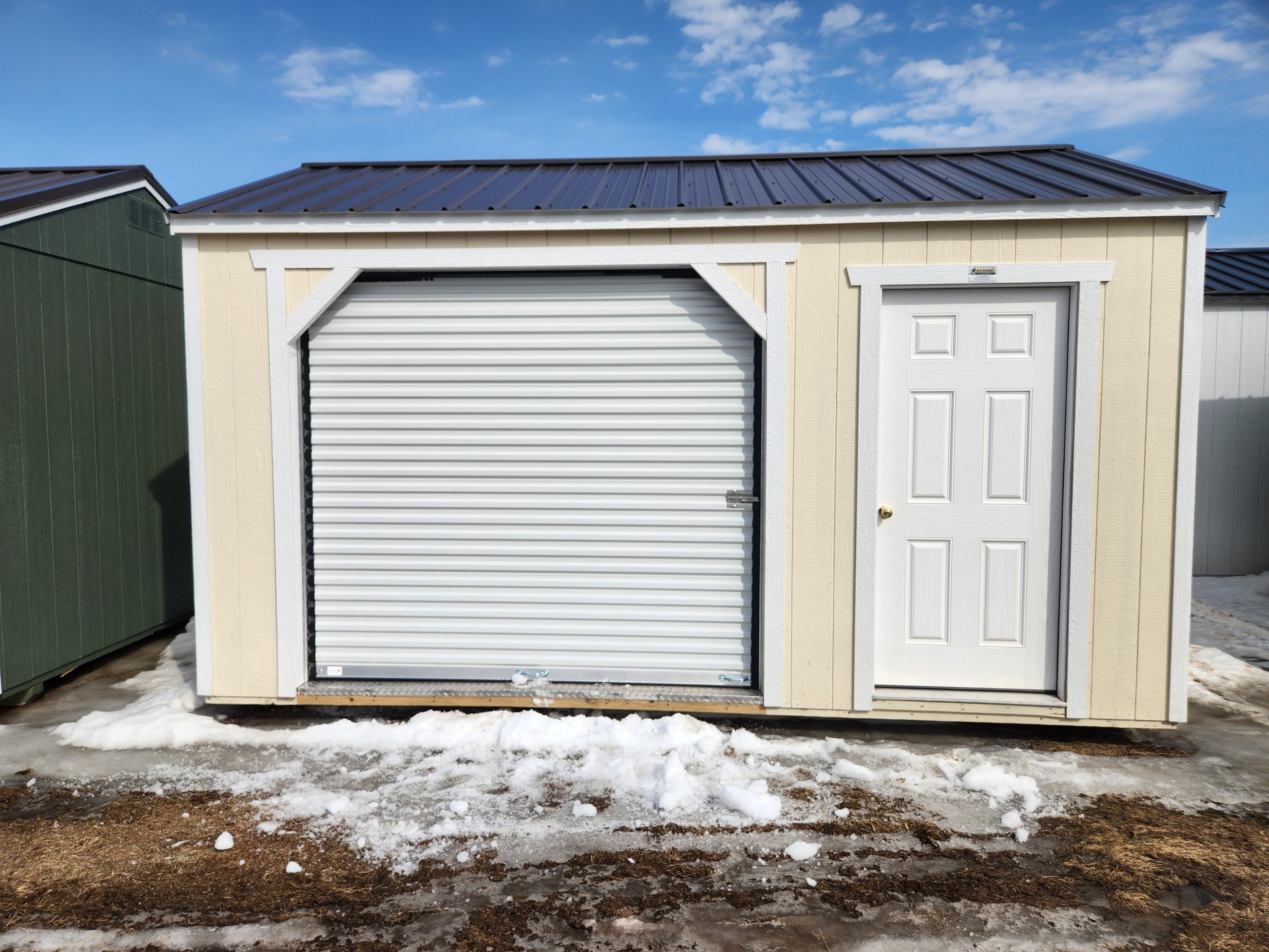 Utility 8′ Garage – 10X16