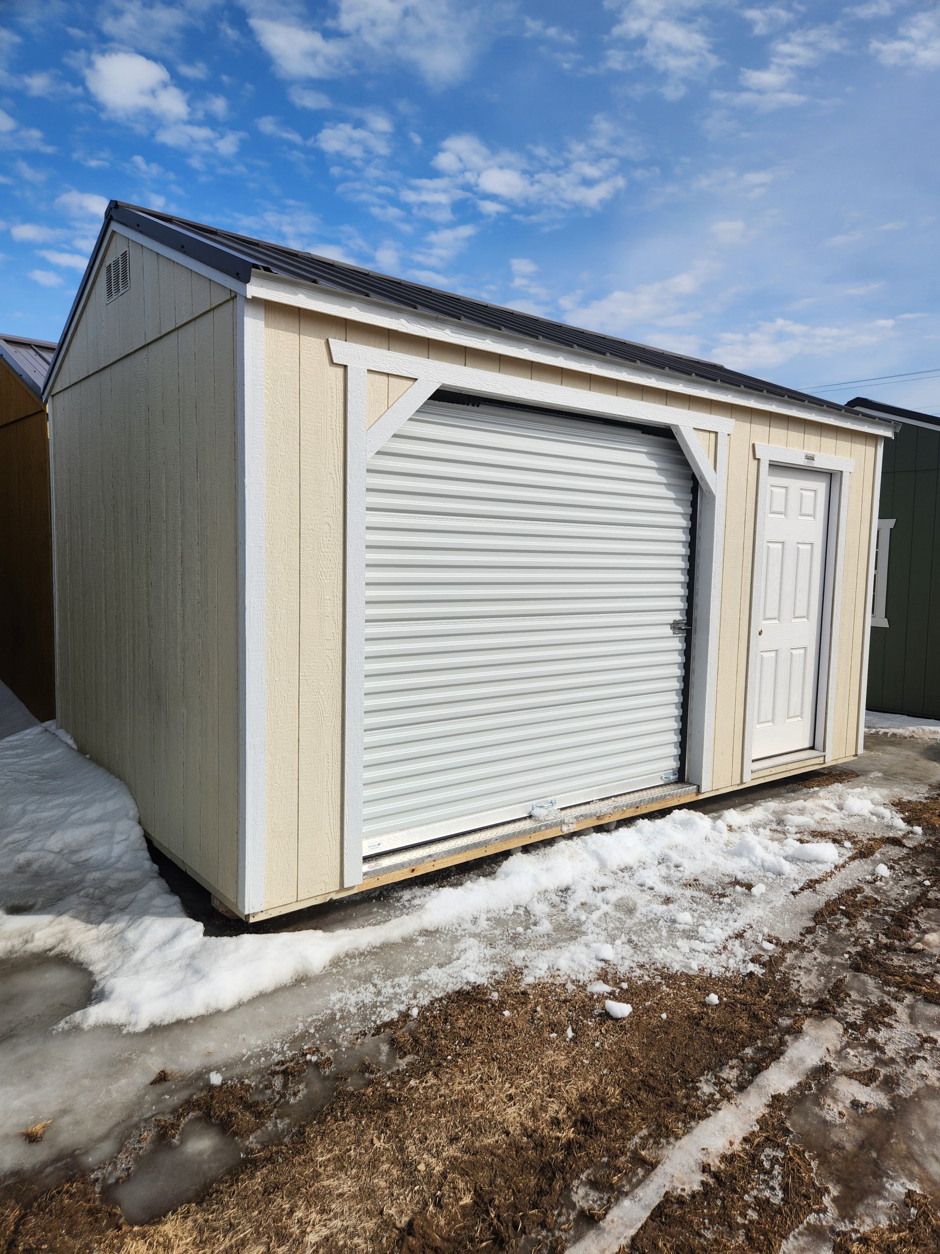 Utility 8′ Garage – 10X16