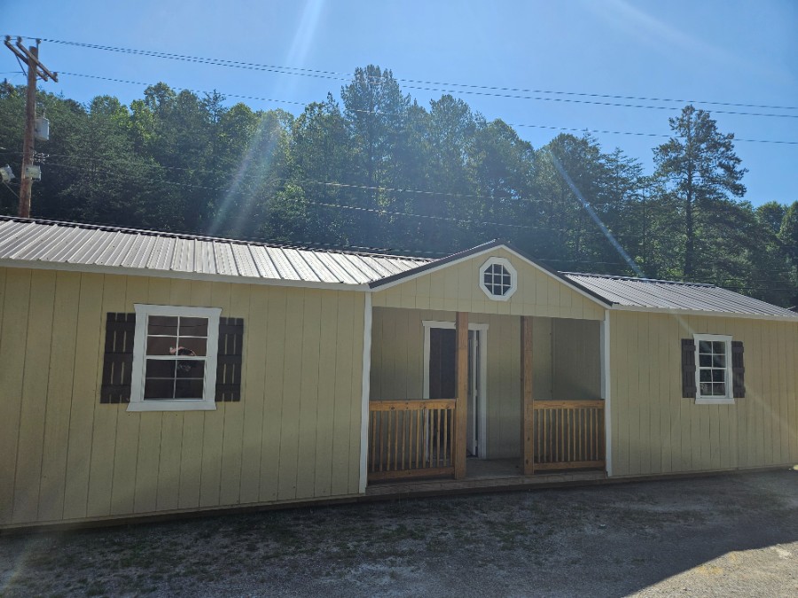 Utility Center Porch - 12x40