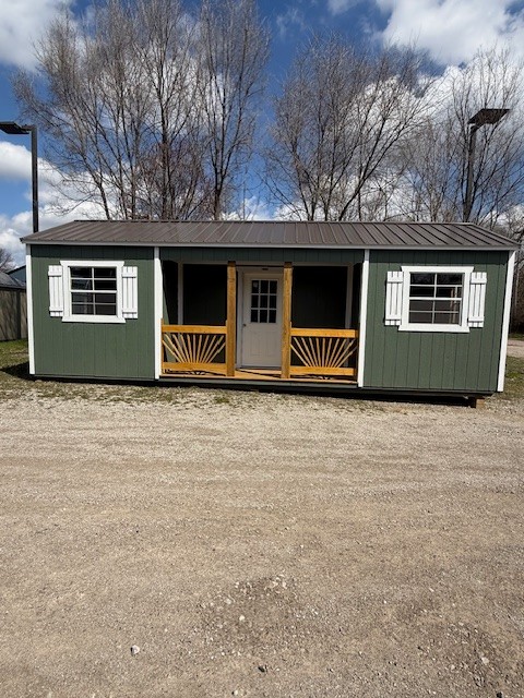 Utility Center Porch – 12×28