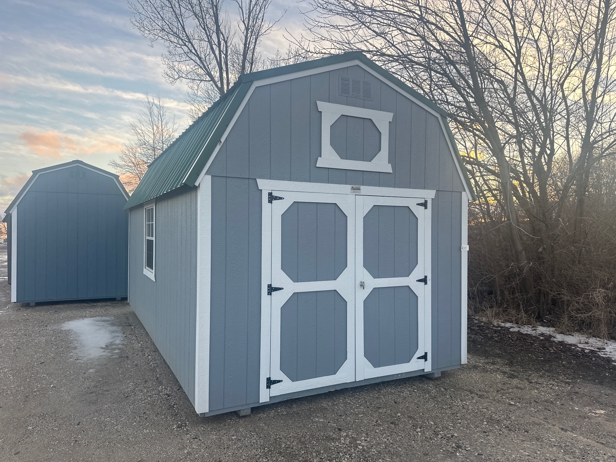 Lofted Barn - 10x20