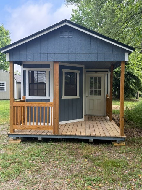 Utility Deluxe Playhouse - 12x28