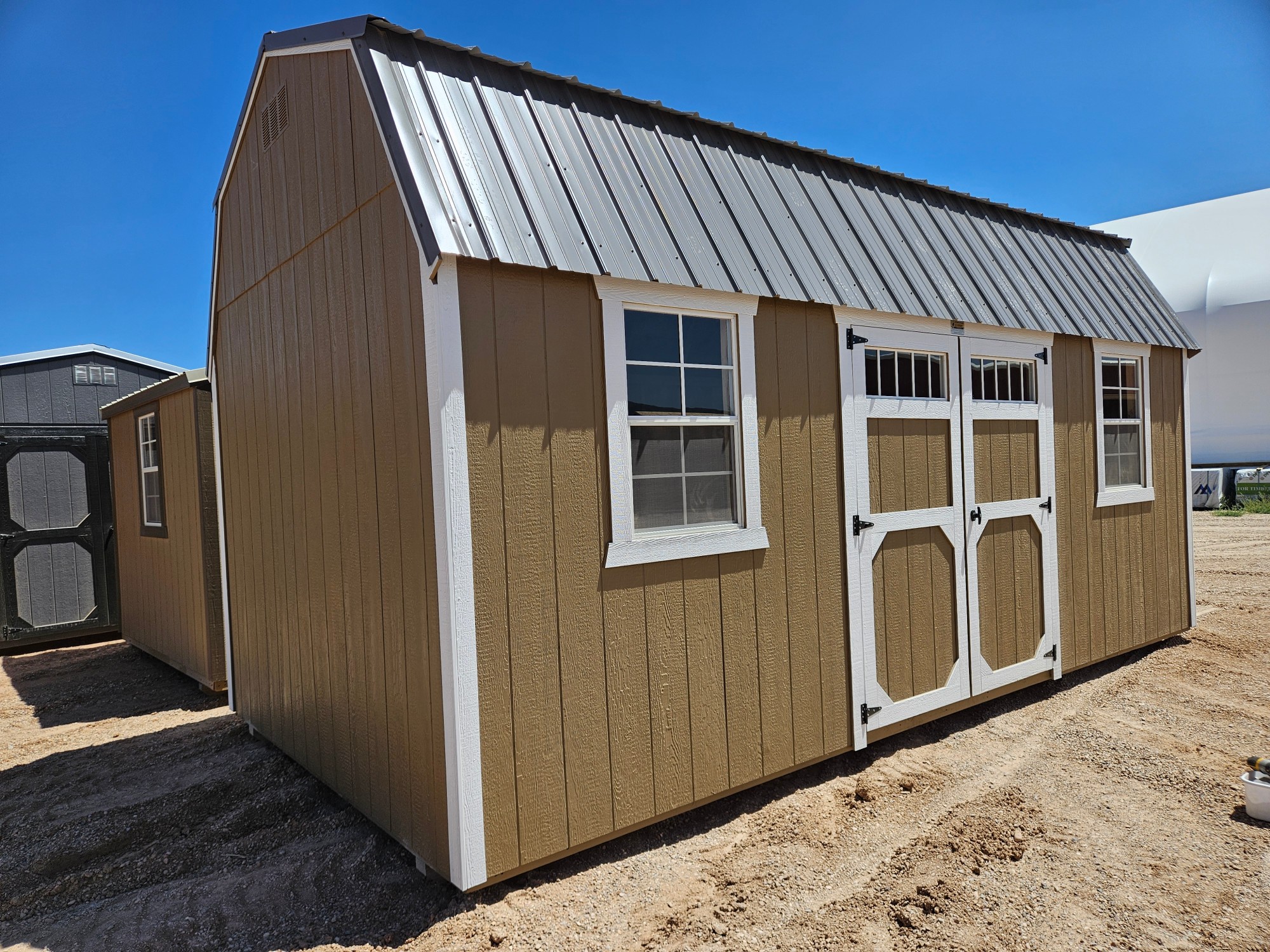 Lofted Barn - 10x20