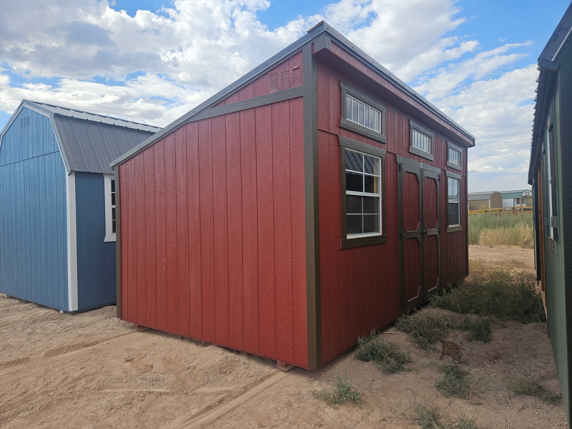 Studio - 10x20