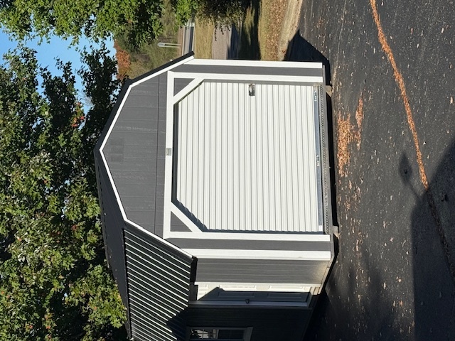 Lofted Barn 8′ Garage – 10X16