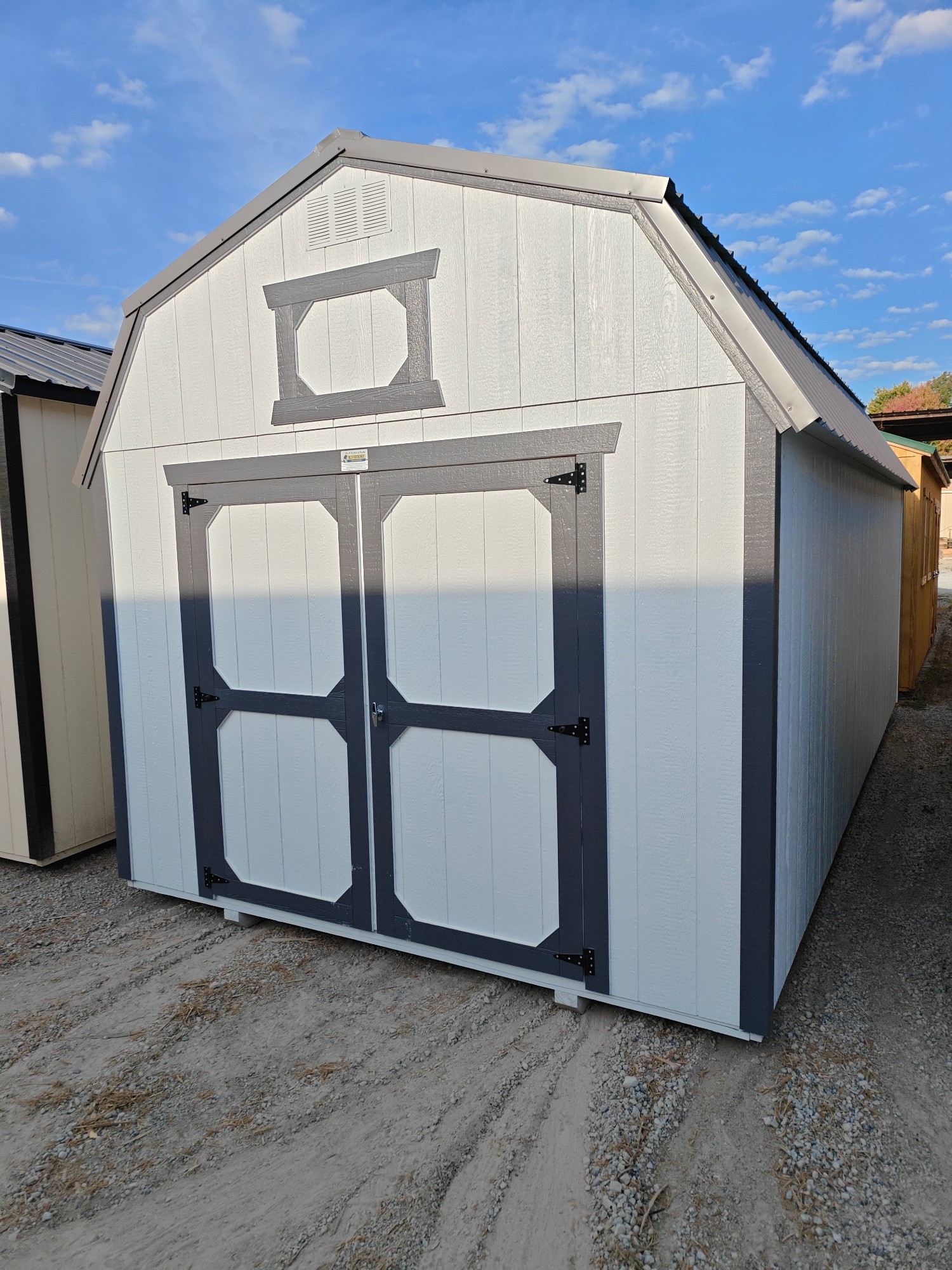 Lofted Barn - 10x20