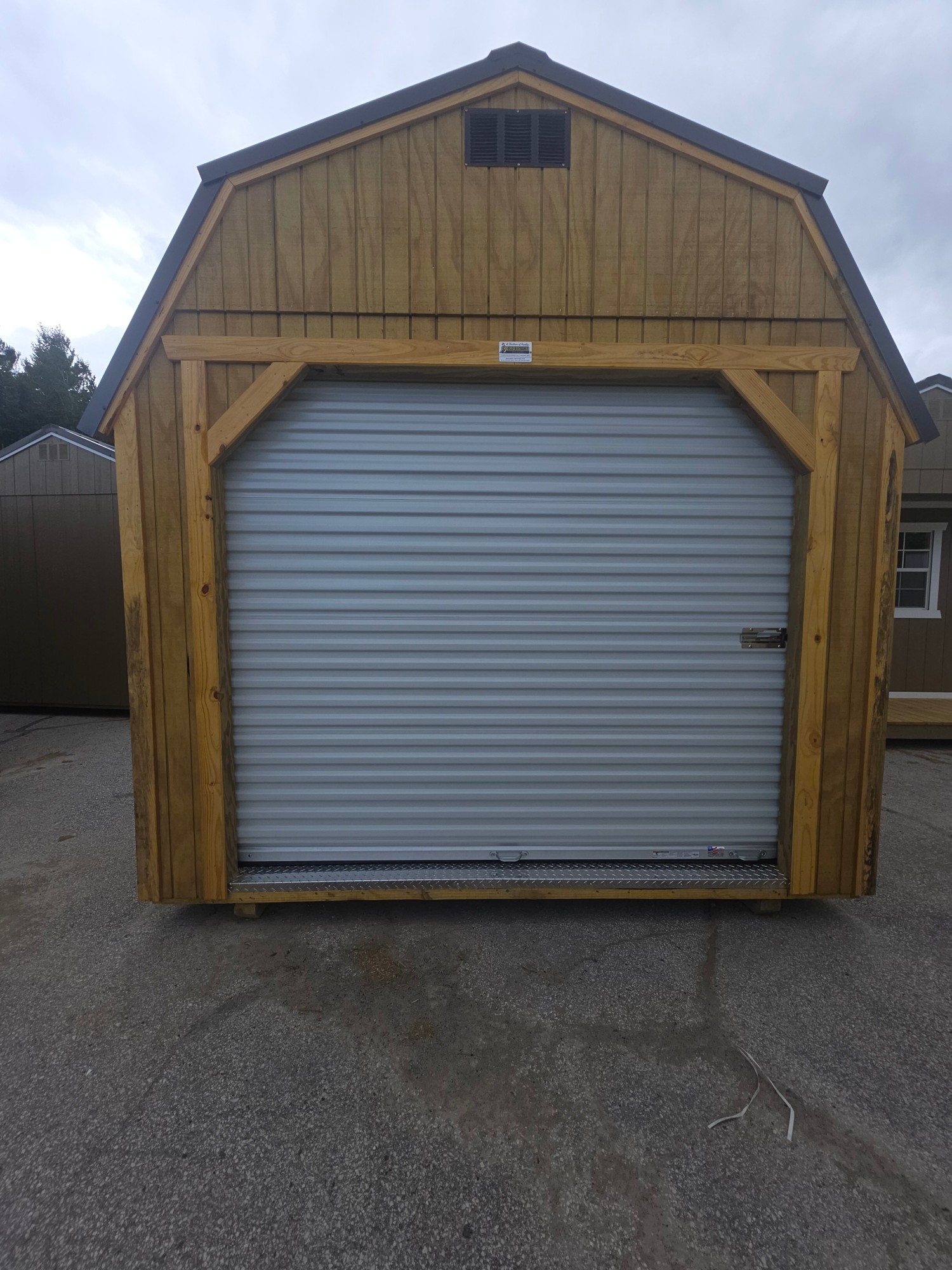 Lofted Barn 8' Garage - 10x20