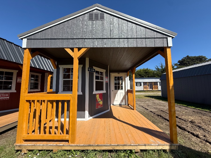 Utility Deluxe Playhouse – 12×28