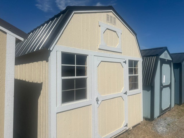Lofted Barn – 10×10