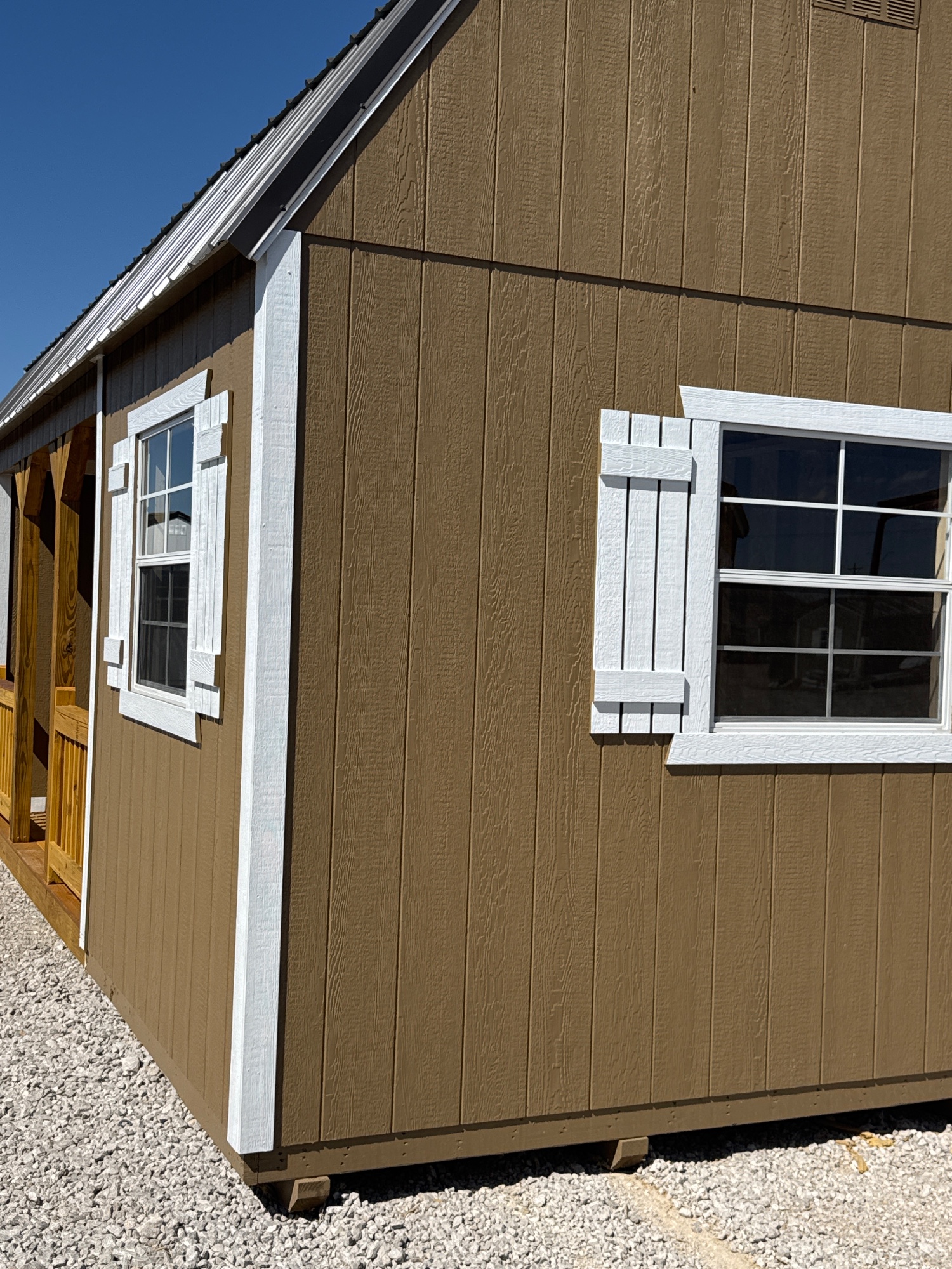 Lofted Barn Center Porch - 12x28