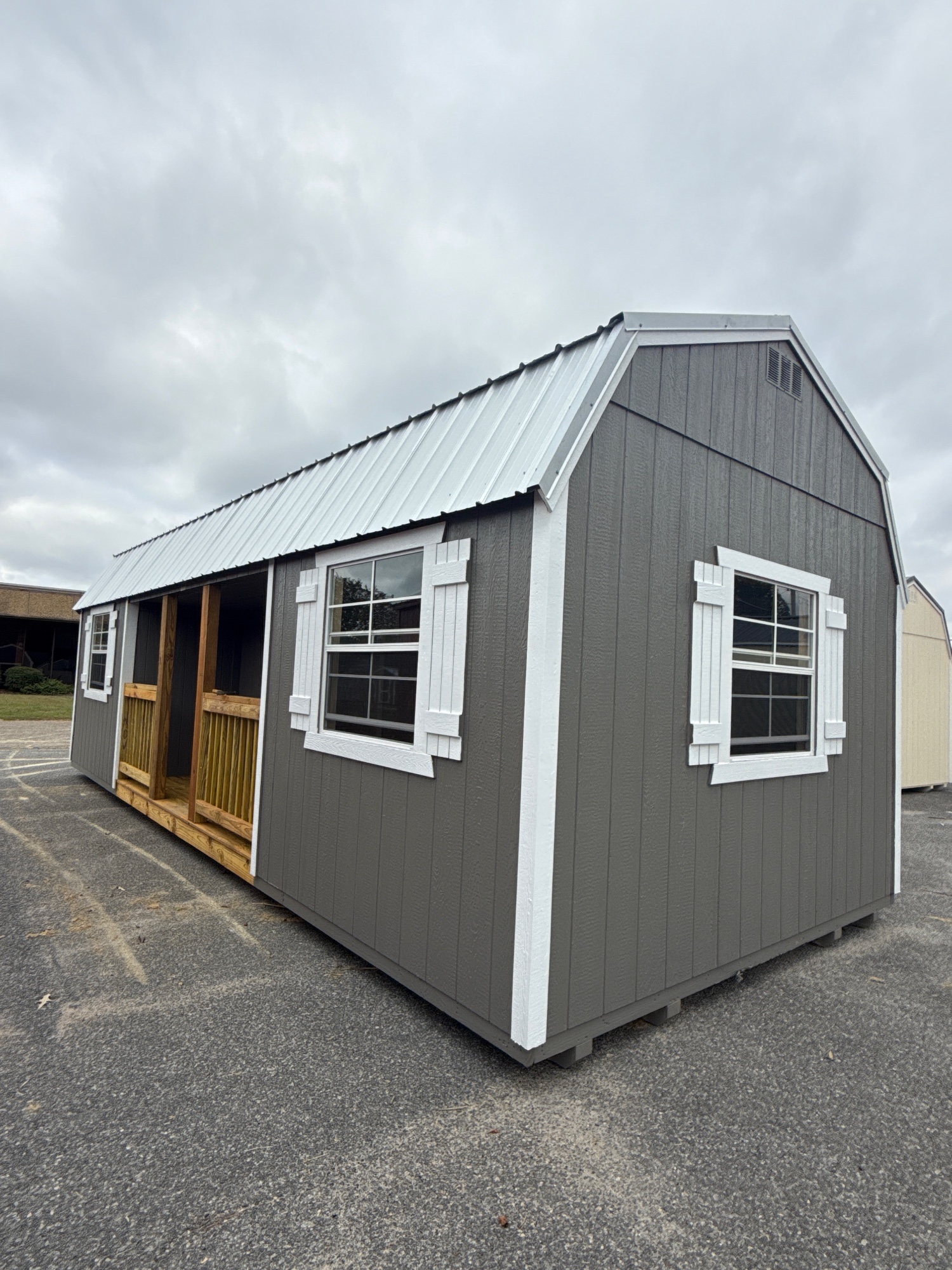 Lofted Barn Center Porch - 12x28
