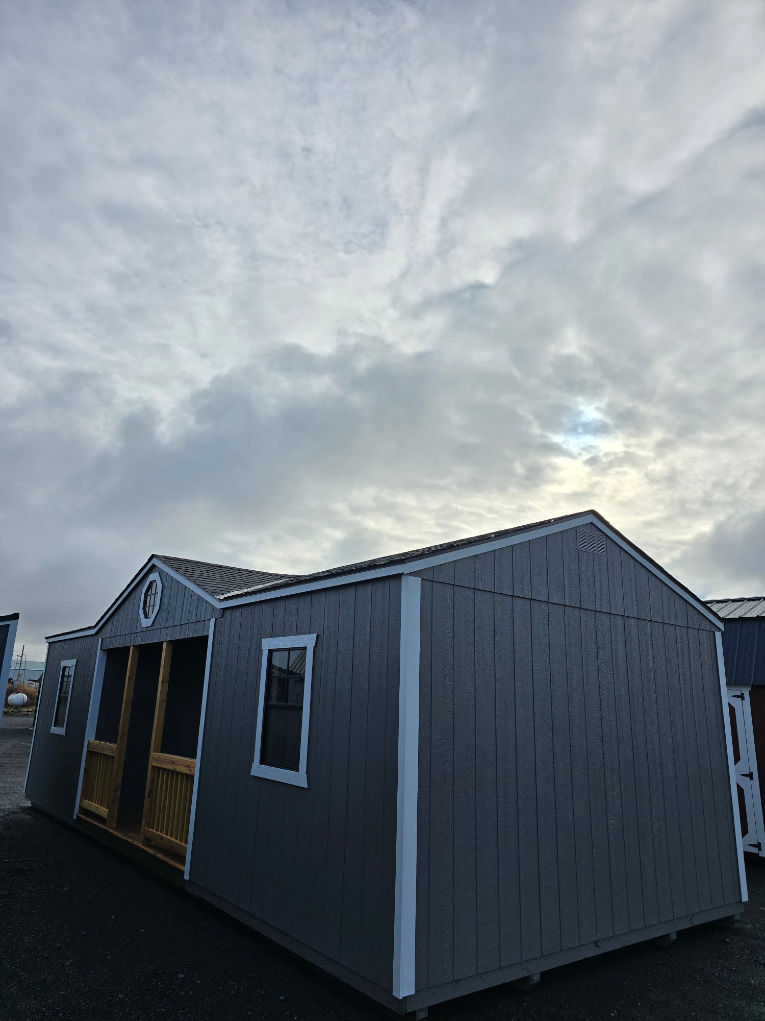 Utility Center Porch - 14x32