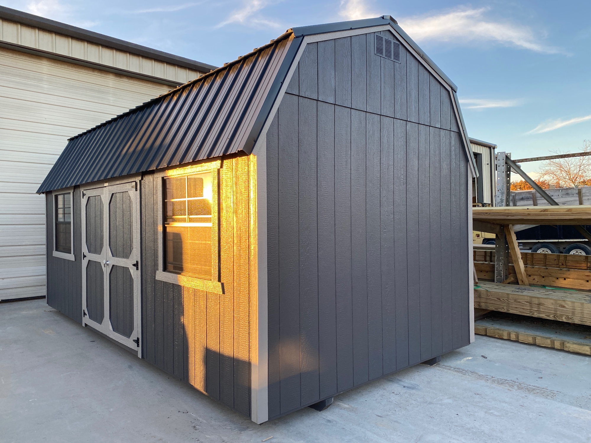 Lofted Barn - 10x20